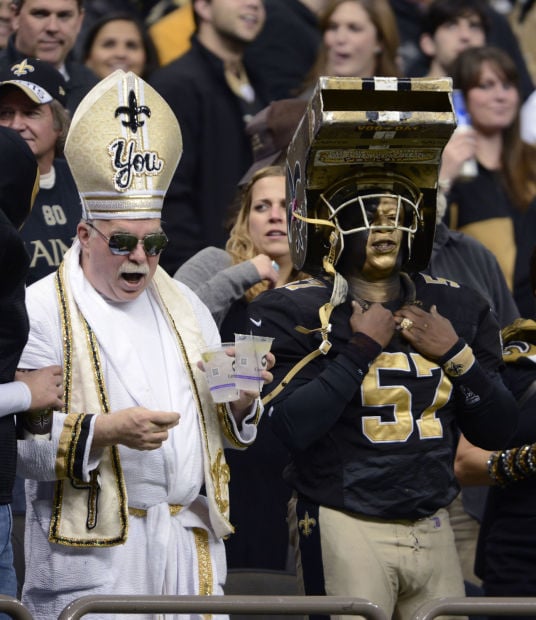 Photos Wild sports fans Entertainment