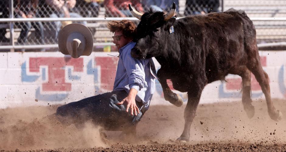 022226-tuc-spt-rodeo-day1-p2.jpg