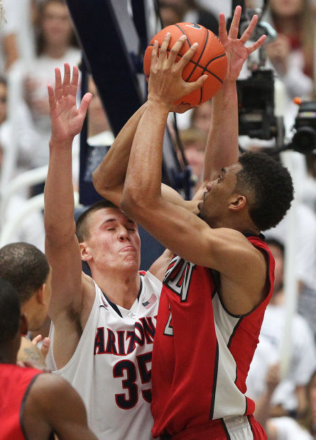 No. 2 Arizona 63, UNLV 58