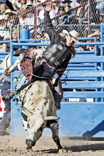 La Fiesta de los Vaqueros: Navajo brothers' secret: Talk to the bulls    