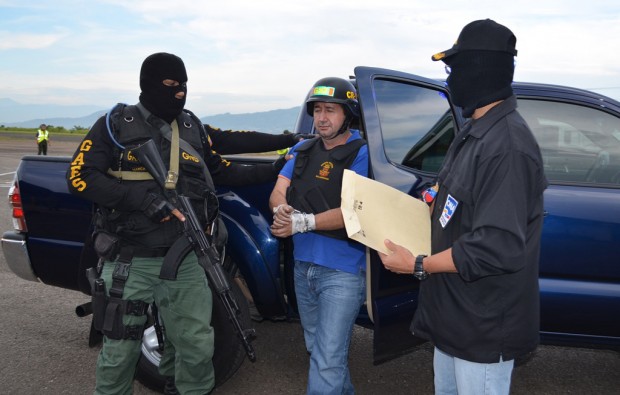 Colombian drug lord is arrested while making a call in Venezuela    