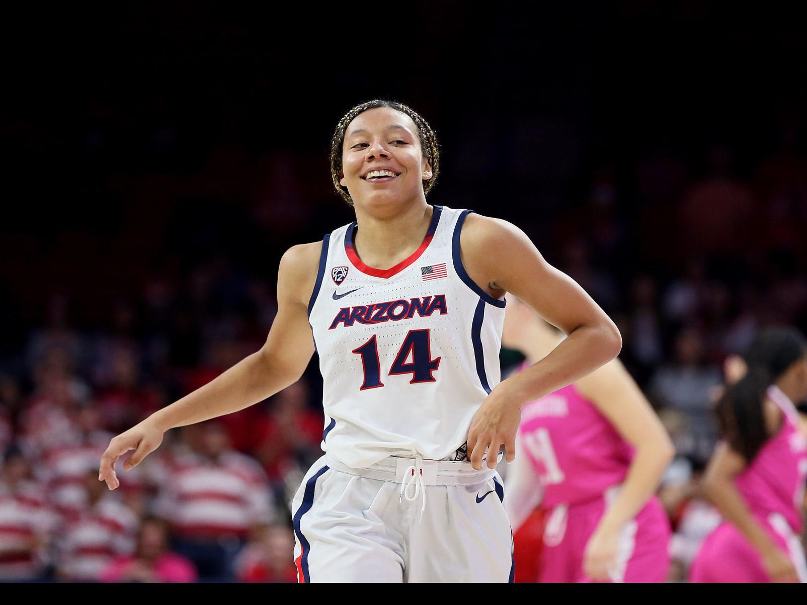 She Graduated Early But There S No Way Arizona Wildcat Sam Thomas