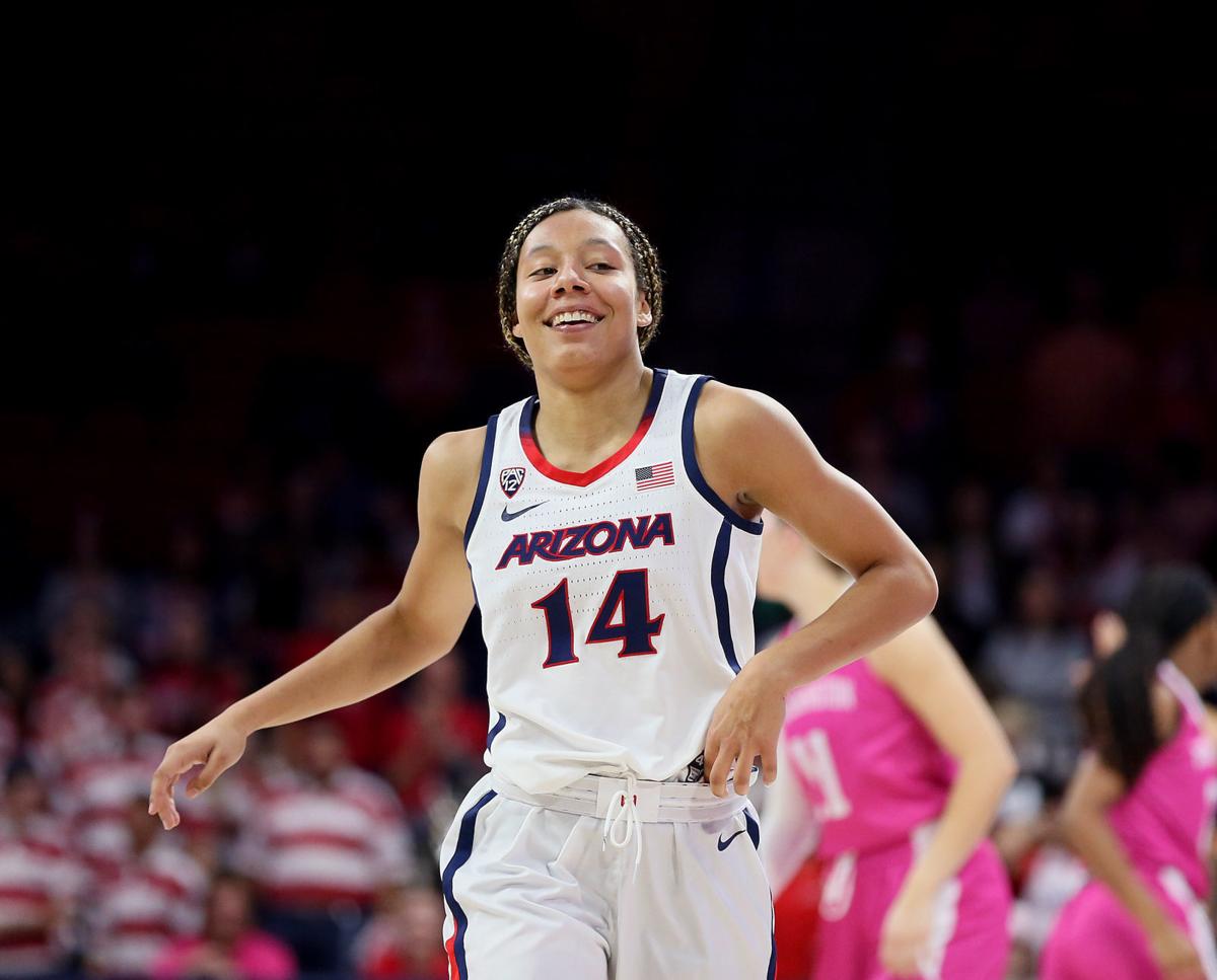 She Graduated Early But There S No Way Arizona Wildcat Sam Thomas