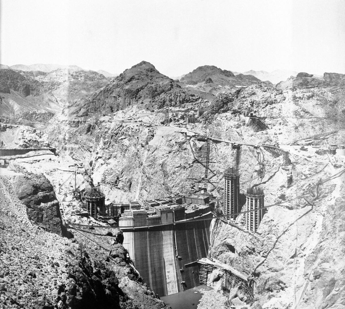 Building the Hoover Dam seen through rare photographs, 1931-1936 - Rare  Historical Photos