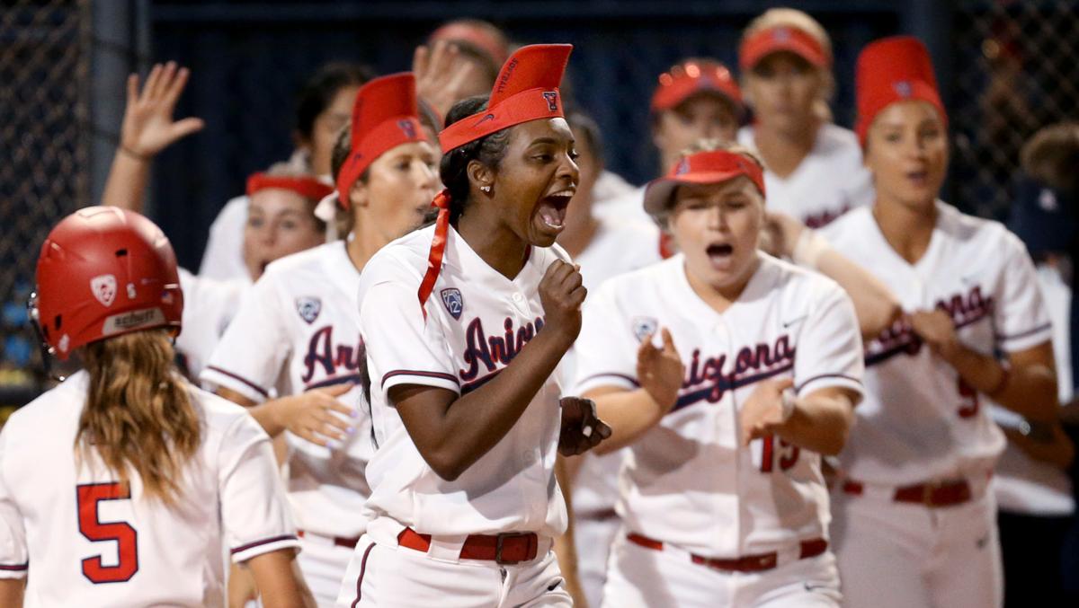 030918-spt-ua softball-p11.jpg