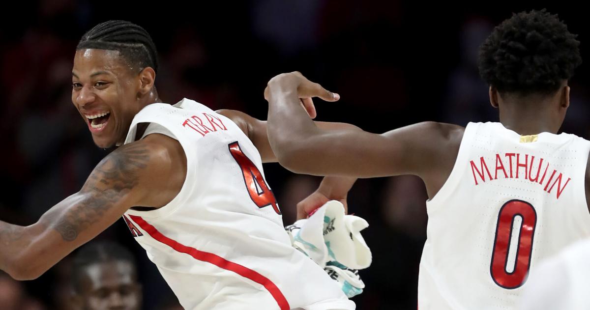 121921-tuc-spt-uabk-p1