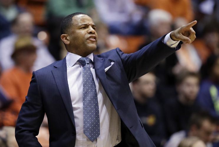 Damon Stoudamire realizing head coaches are always on the grind