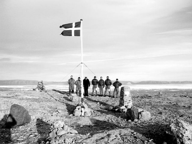 As Arctic melts, nations line up for oil, other rights  