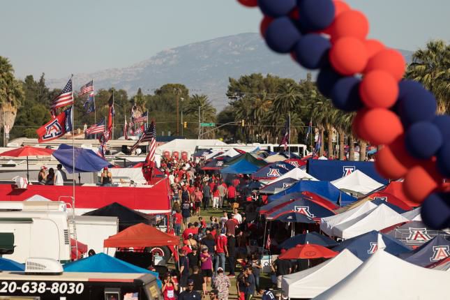 Homecoming Tents on the Mall
