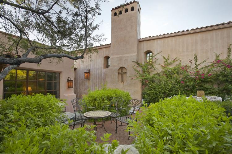 Home sale in Catalina Foothills