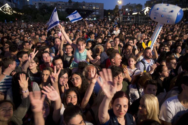 Israel Images of Contradiction