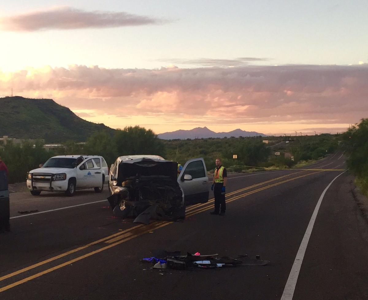 1 killed, 1 seriously injured in early morning crash on Tucson's west