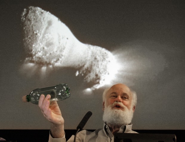 Tucson has role in new comet close-ups   