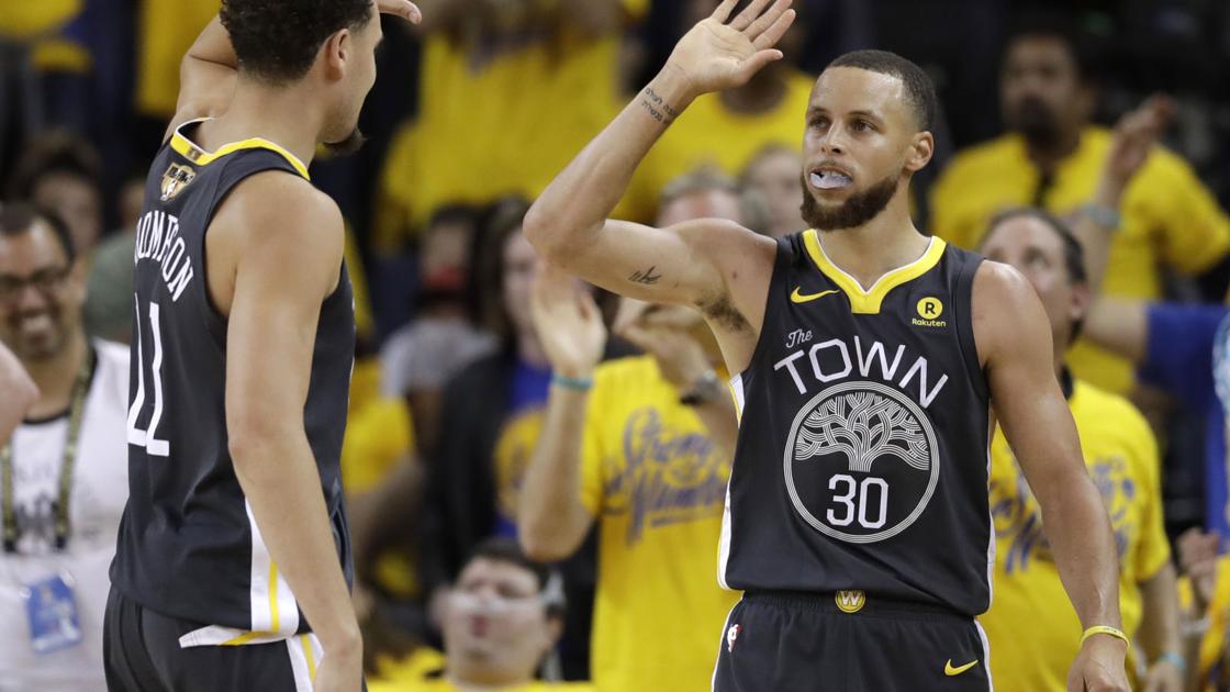 NBA Finals: Stephen Curry bursts for 33 points as Warriors rout LeBron, Cavs in Game 2