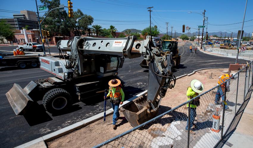 Road work Downtown Links Project