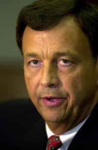 Ex-UA athletic director Livengood returns to McKale