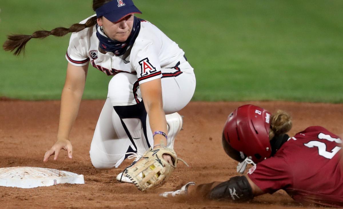 041021-spt-ua softball-p6.jpg