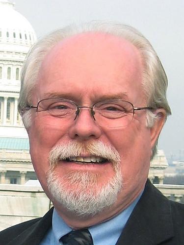 Giffords' large 'family' aids recovery   