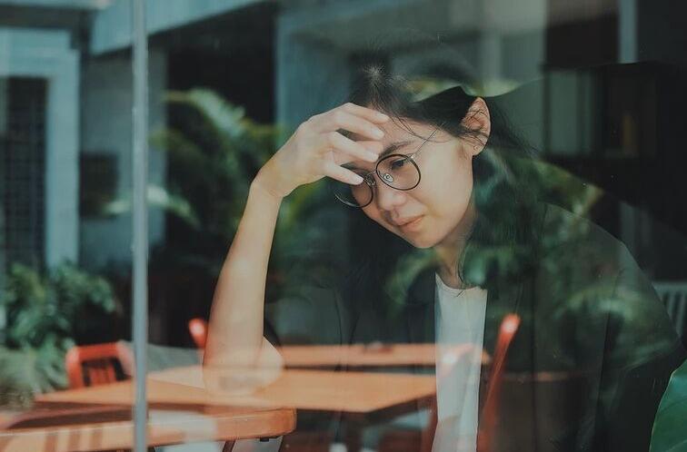 How to Boost Your Mood and Combat Seasonal Depression