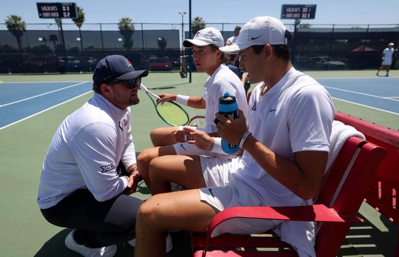 Arizona beats Harvard