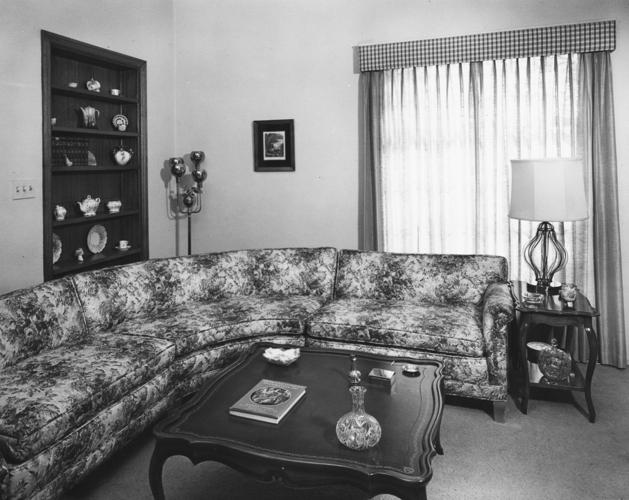 1960 Tucson home photos: A home to charm visitors
