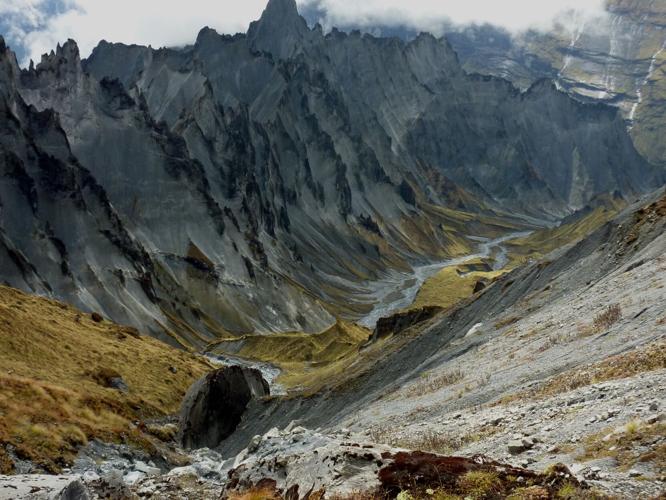 U of A glacier expert stunned by scale of devastation in Nepal