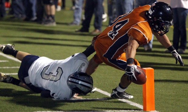 High school football: Defensive stop lets Cienega advance to first title game   