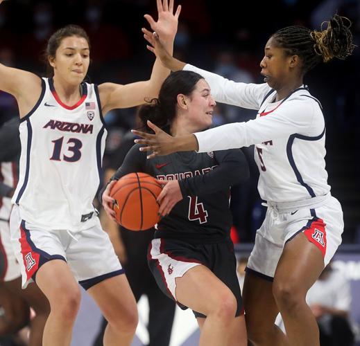 010822-tuc-spt-uawomenshoops-p3