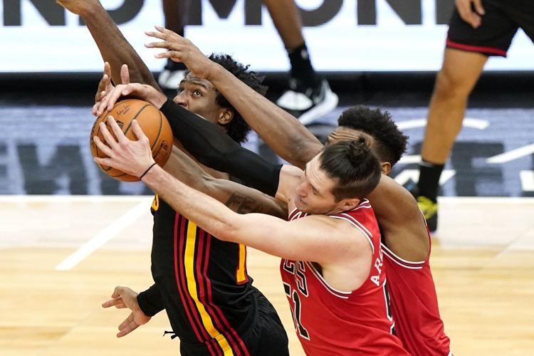 Hawks Bulls Basketball