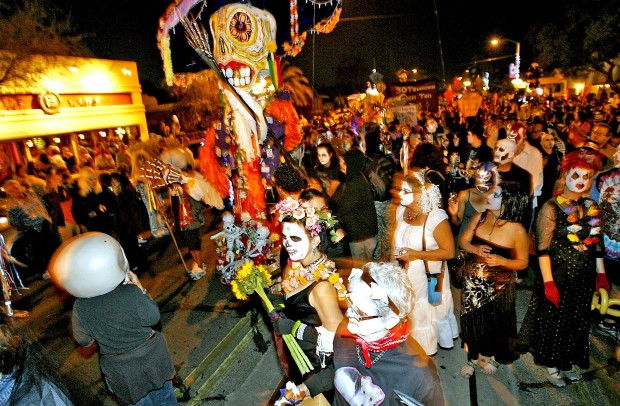All Souls Procession celebra 20 años de tradición y alegría   