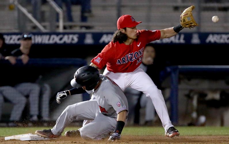 031619-spt-ua baseball-p2.jpg