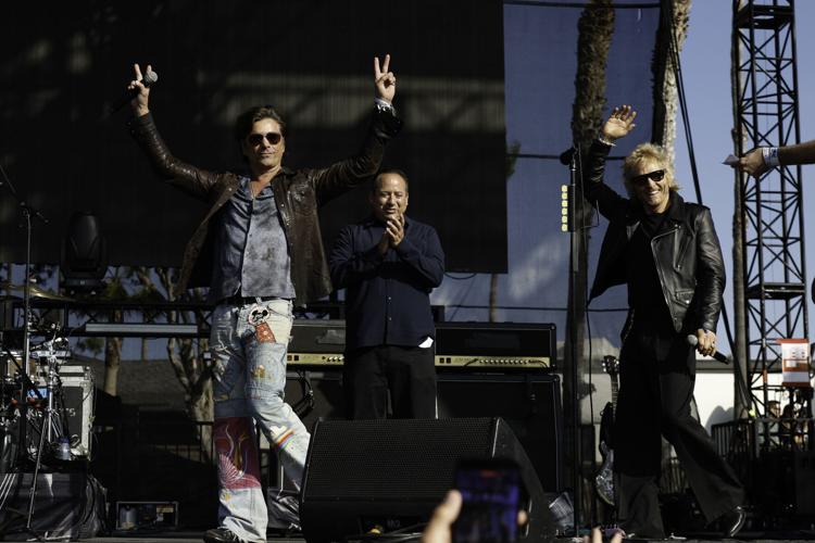 Hyundai Sponsors BeachLife Festival and Donates $15,000 to Adopt the Arts Foundation