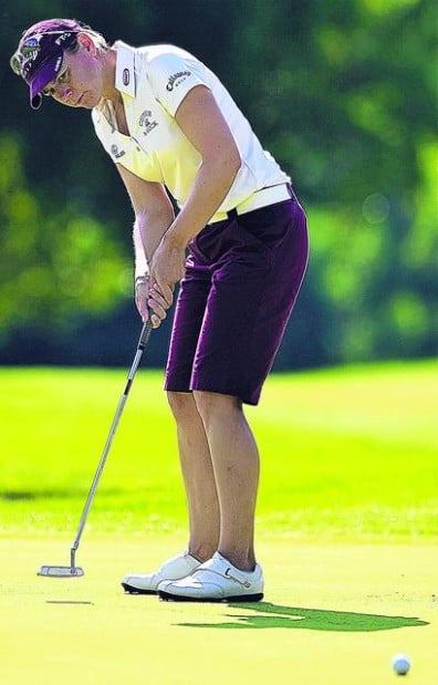 Ex-Cat Sorenstam cards a 6-under 66, leads by one stroke  