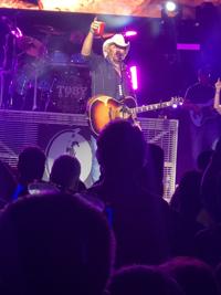 Toby Keith toasts military, honors vets in AVA concert