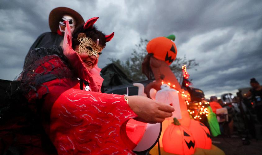 Why trick-or-treaters may bag more gummy candy than chocolate this Halloween