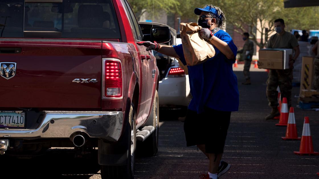 Tucson food bank alters hours of distribution efforts | Giving Tucson food bank alters hours of distribution efforts | Giving
