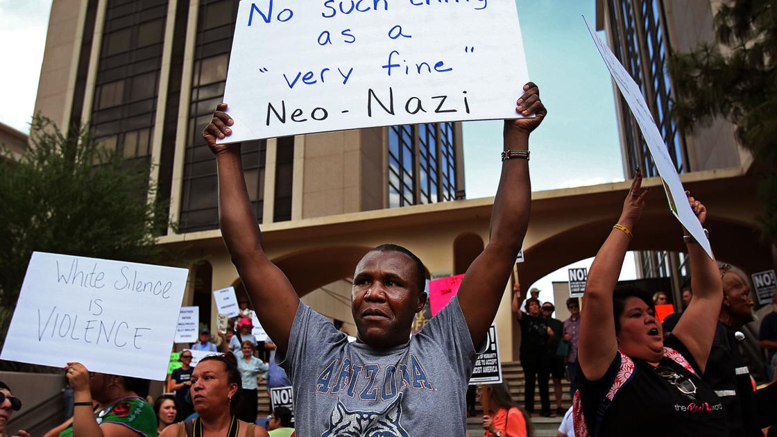 Hundreds gather in Tucson for peaceful protest during Trump's Phoenix rally