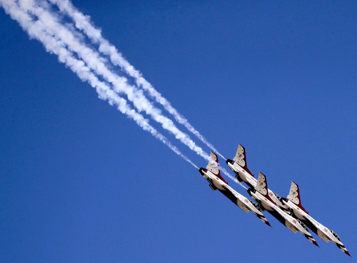 'Thunder and Lightning' to strike as Tucson air show soars back