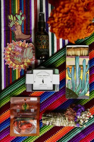 Yolia Botanica gift box