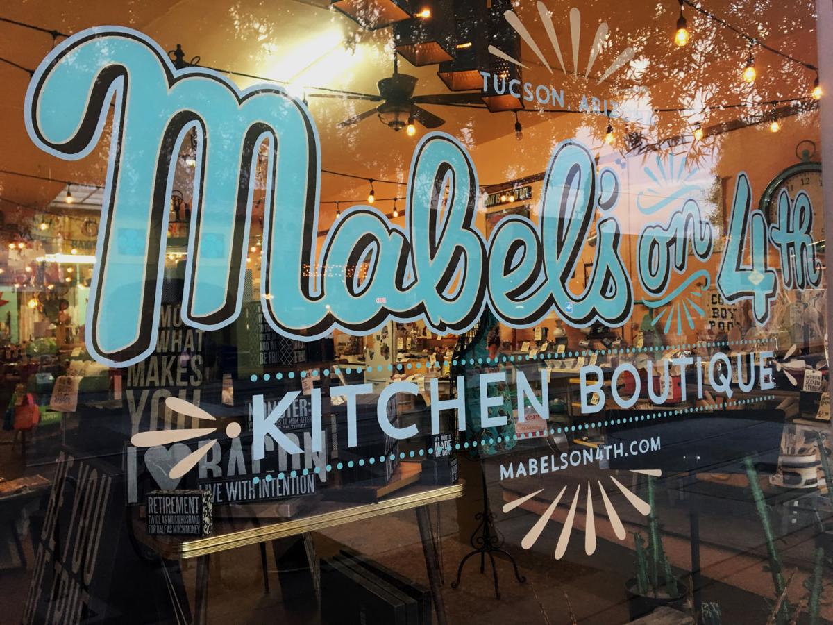 Mabel's on 4th sign