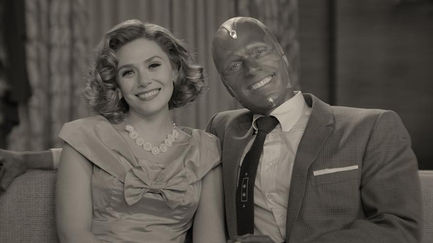 Elizabeth Olsen, left, and Paul Bettany in“ WandaVision.”.