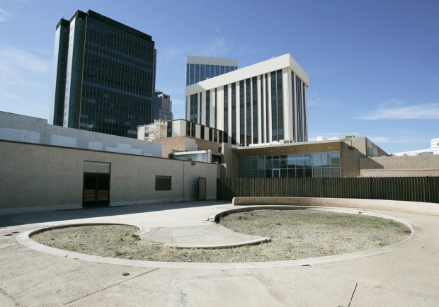 Tucson Oddity: Old Pioneer Hotel pool now disguised for safety   