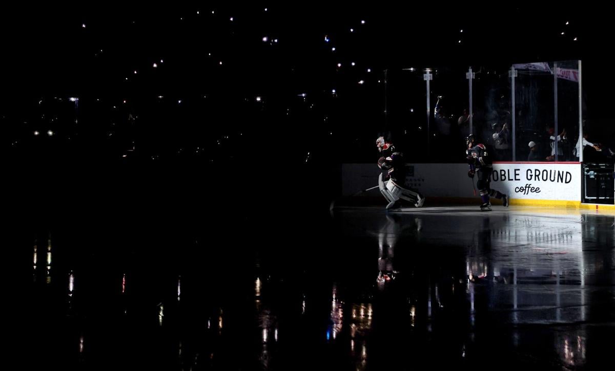 Roadrunners vs Calgary, game 2 (copy)