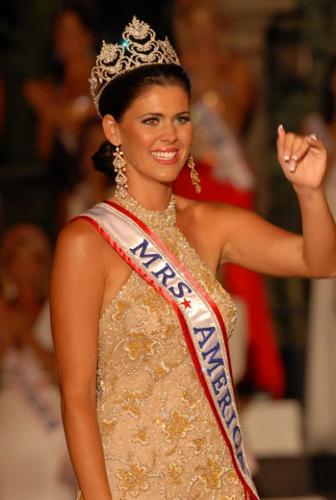 Mrs. America title goes to Wyoming  