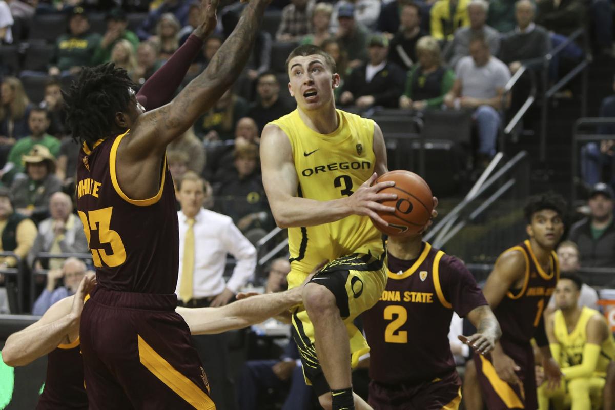 Pac 12 Basketball Oregon Holds Off Asu Stanford Wins Again