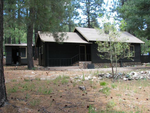 Palisades ranger cabin