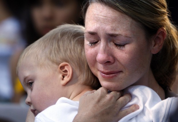 Bonds of grief, caring affirmed at ceremony    