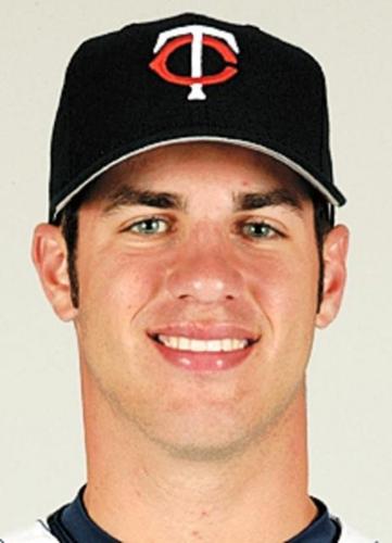Mientkiewicz, Mauer propel Twins past D'backs  