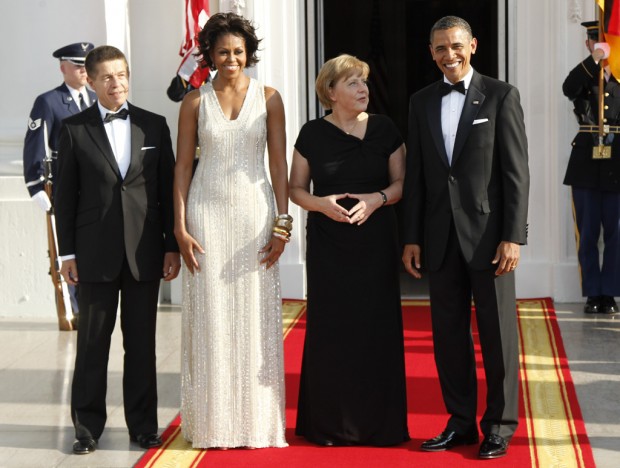 Merkel gets royal treatment at White House dinner   