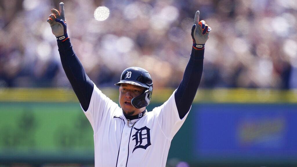 Tigers’ Cabrera gets 3,000th hit; 33rd player to reach mark